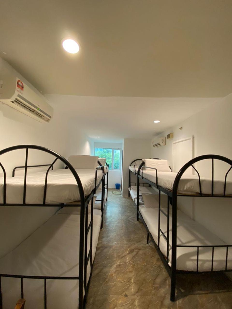 H2 Worldpackers , The Social Hotel Кота-Кінабалу Екстер'єр фото