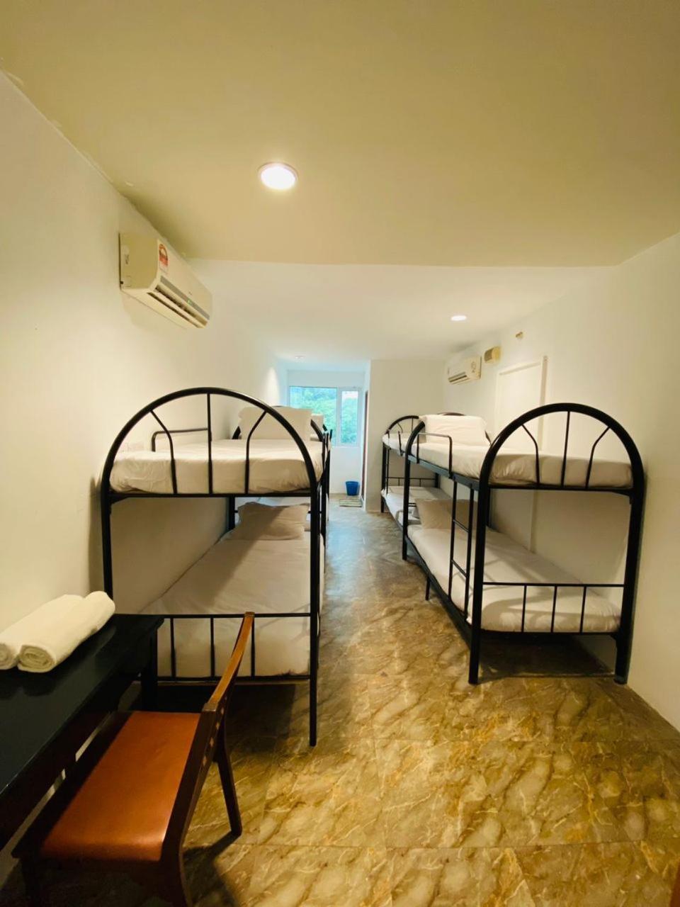 H2 Worldpackers , The Social Hotel Кота-Кінабалу Екстер'єр фото